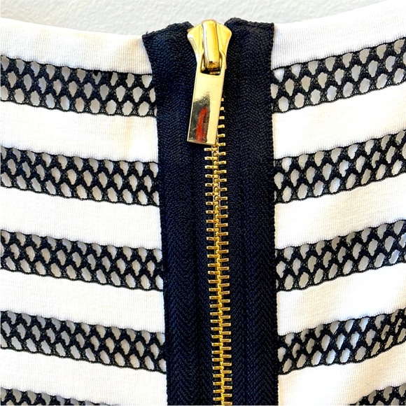 🎉CACHE Size 8 Black & White Sexy Sleeveless Dress w/ Gold Exposed Back Zipper - Picture 4 of 8
